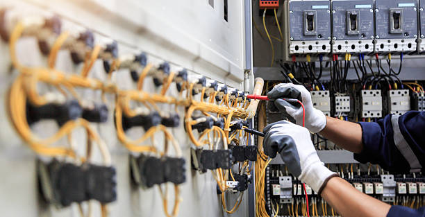 Professional Electrician technician working in Landisville, PA